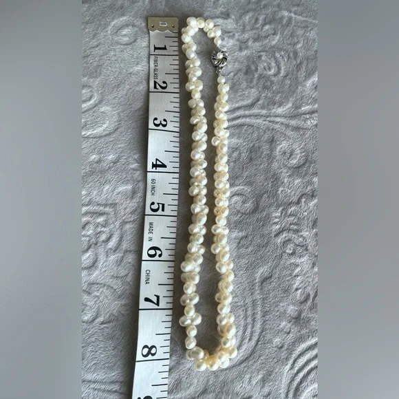Authentic vintage pearl necklace💖💖